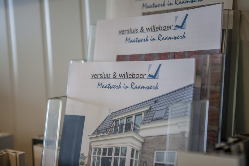 Vloerisoaltie-op-walcheren-Versluis-&-Willeboer-Zeeland-Serooskerke-Maatwerk-in-Raamwerk-Isolatie